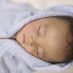 イメージ画像として赤ちゃんの寝顔